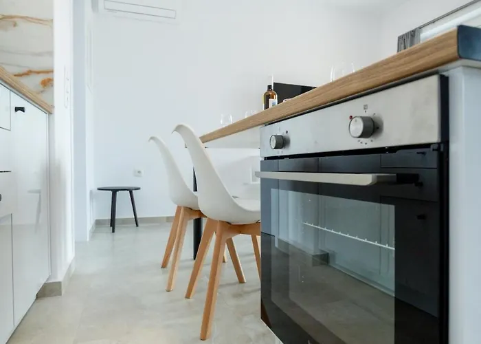 아파트 Naxos Cube Villa Panoramic Views Maisonette With Sea View 2 Min Walk To Plaka Beach Pláka