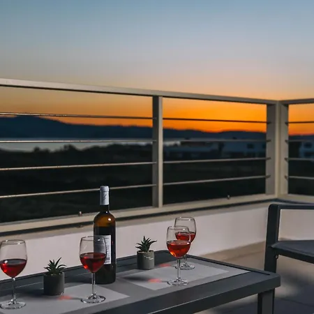 Naxos Cube Panoramic Views Maisonette With Sea View 2 Min Walk To Pláka
