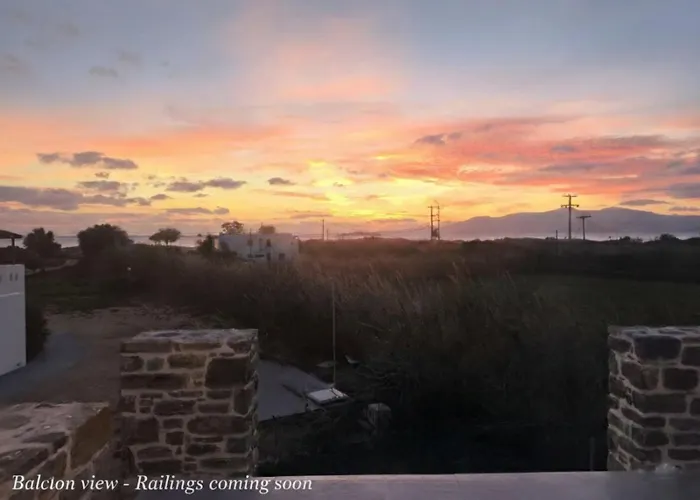 Naxos Cube Villa Panoramic Views Maisonette With Sea View 2 Min Walk To Plaka Beach Appartement